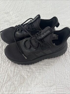 adidas Kids Black Low-Top Athletic Sneakers